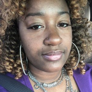 Meet your Posher, Latoya